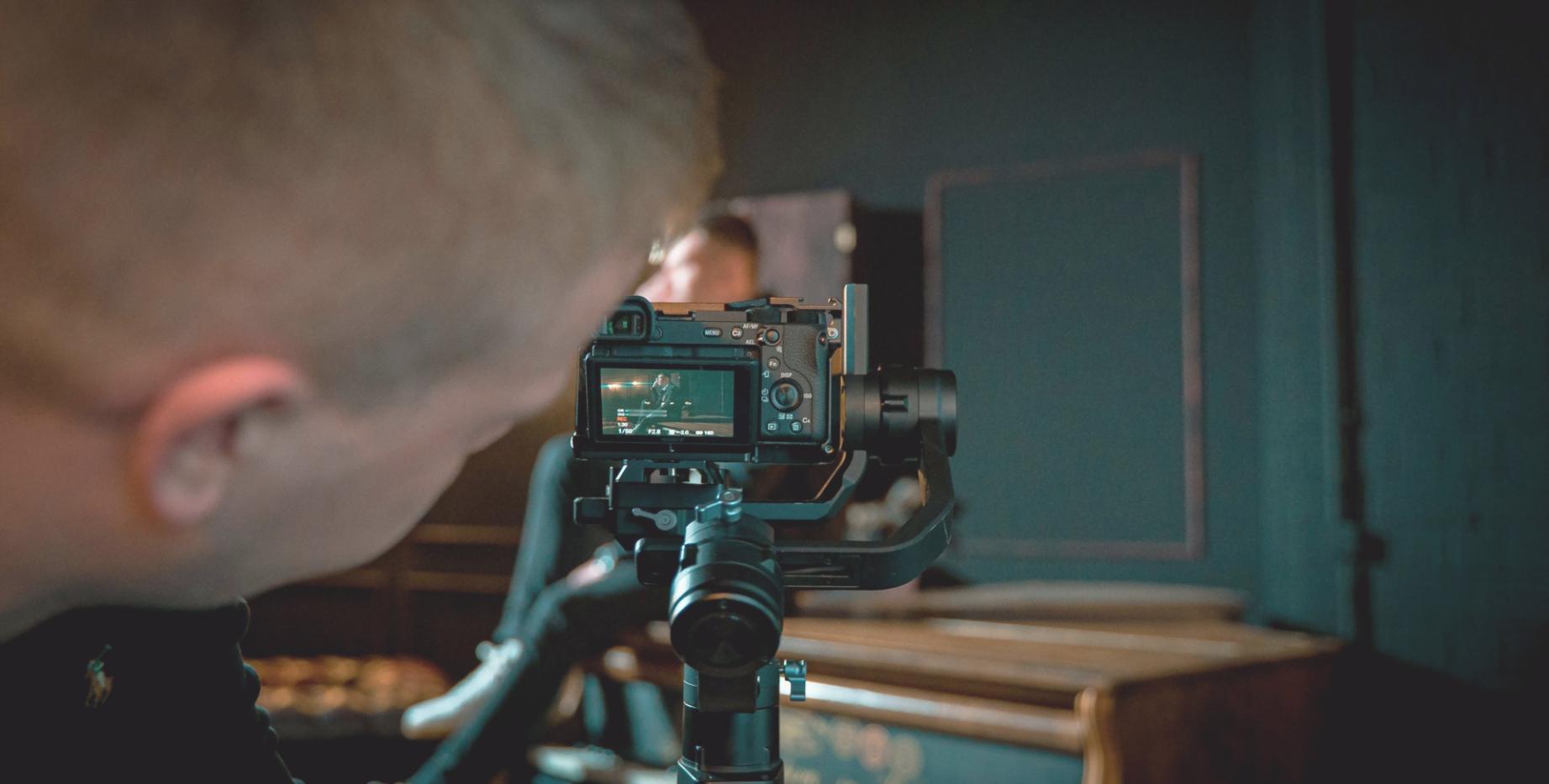 Kreative Postproduktion im ilvaronexia Studio